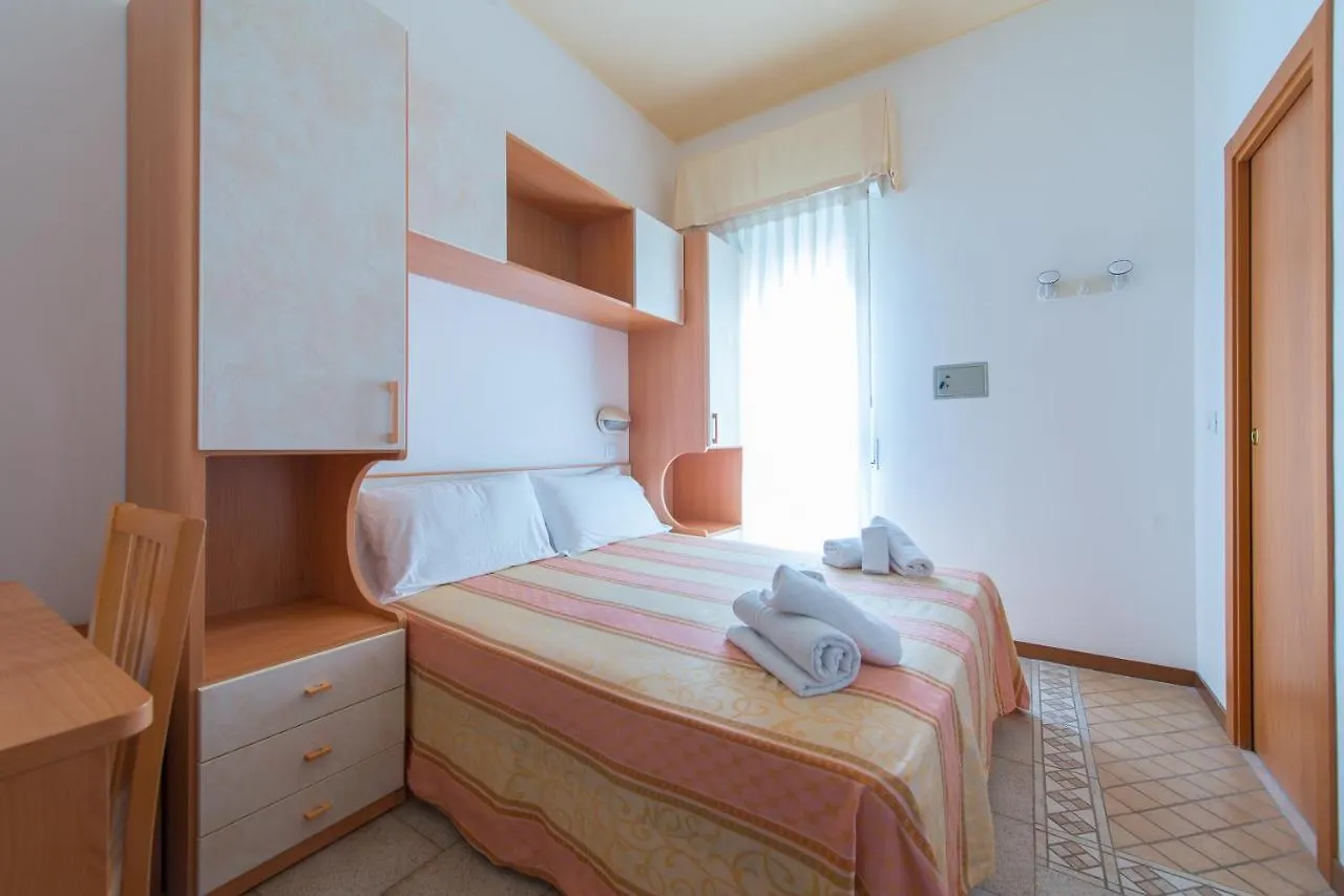 Hotel Galassia Rimini 3*,