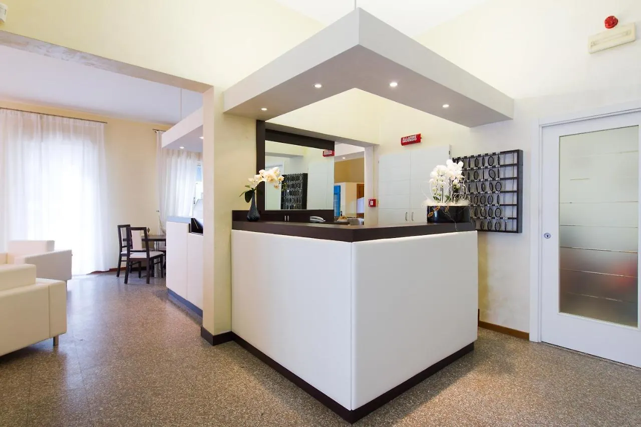 Hotel Galassia Rimini 3*,  Italia
