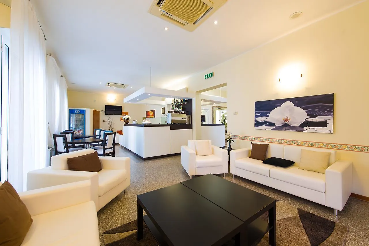Hotel Galassia Rimini 3*,